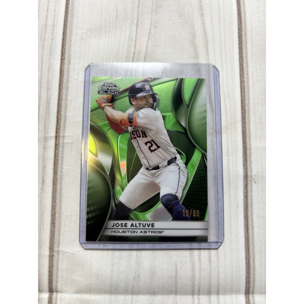 Jose Altuve Topps Chrome Black 19/99 Green Refractor Houston Astros MLB Card